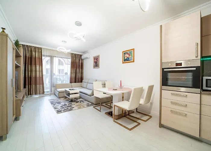 Grand Karavel Center Lux Apartment
