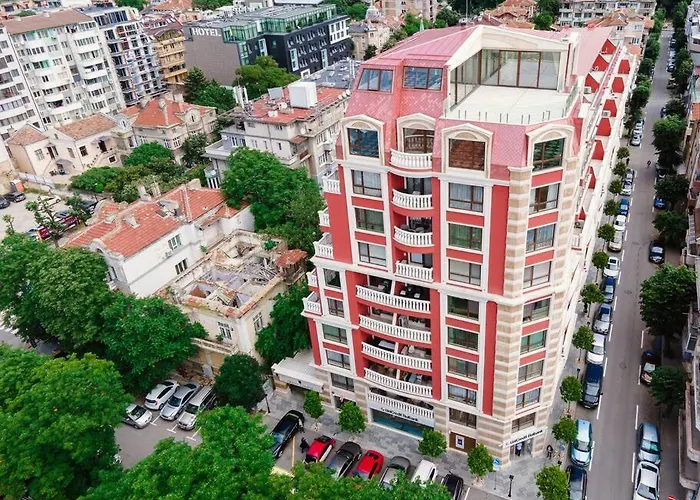 Grand Karavel Center Lux * Варна