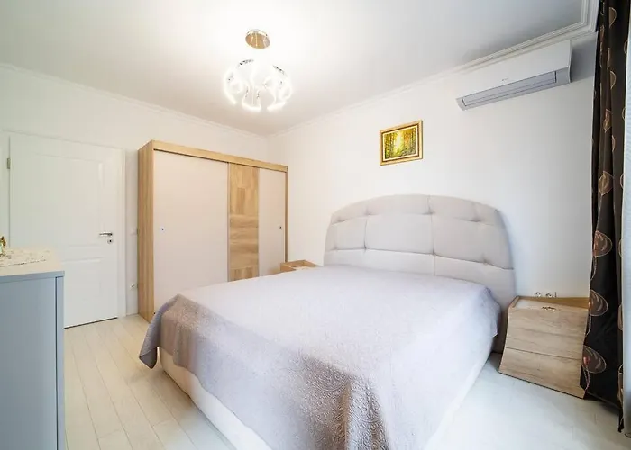 Grand Karavel Center Lux Апартаменты *